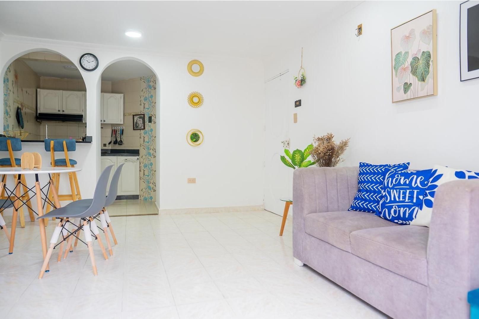Casa Mikonos *