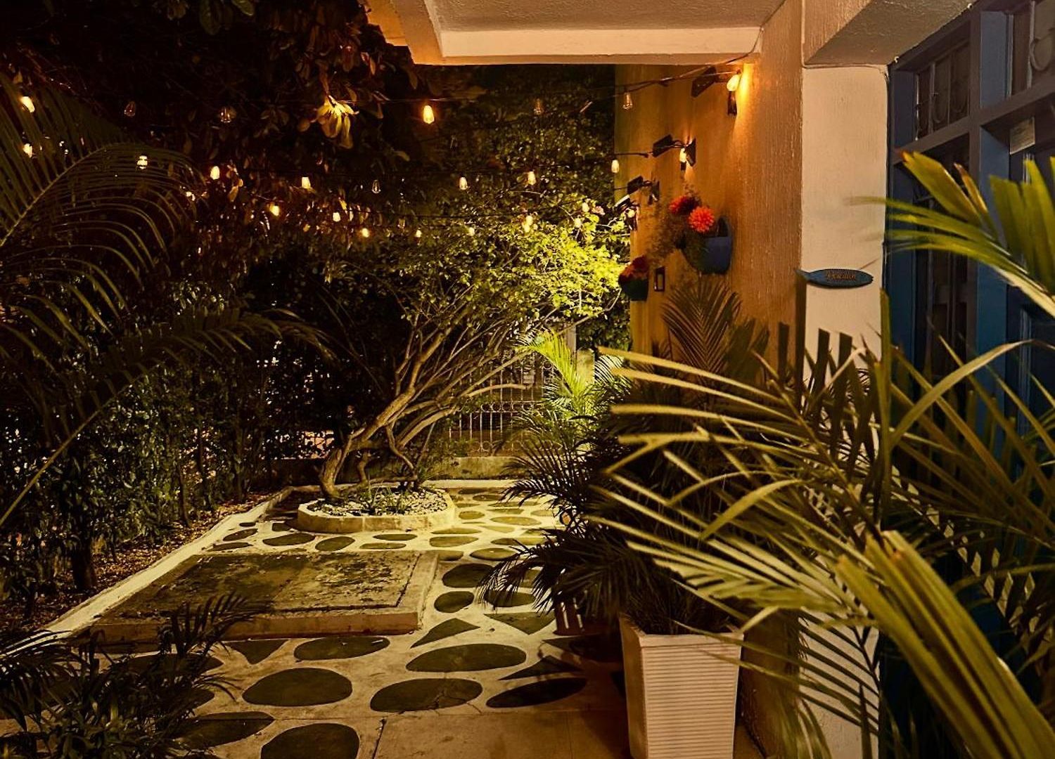 Casa Mikonos *