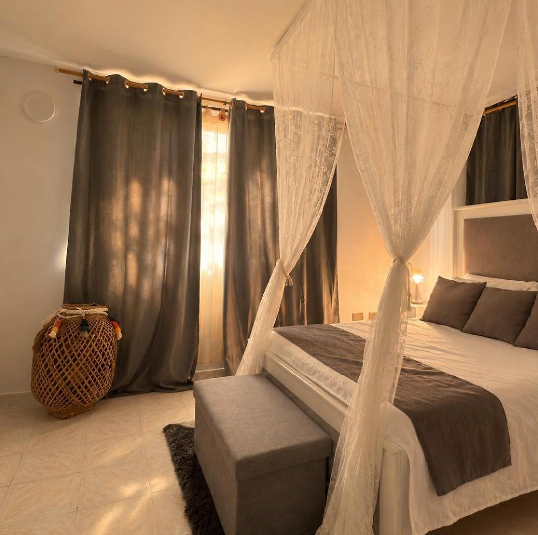 Casa Mikonos *